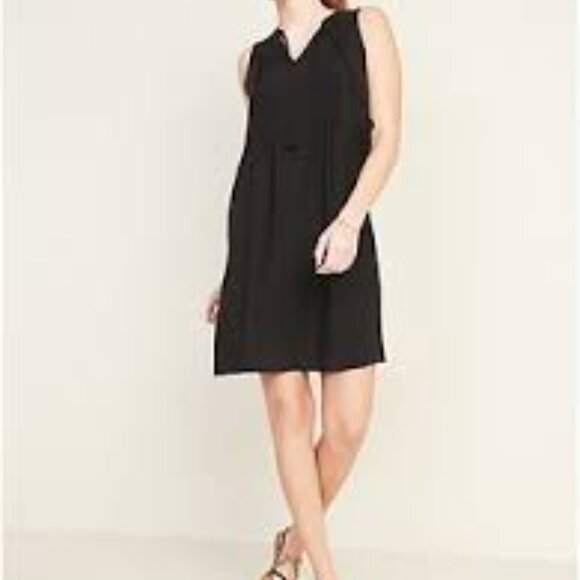 Old Navy - Sleeveless Pintuck Tie Neck Swing Dress 144650 | Small | Black - Picture 10 of 13